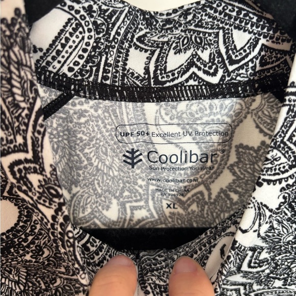 Coolibar UPF 50 UV Print Full Zip Sweater - Picture 3 of 4